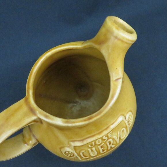 Jose Cuervo Pitcher Tequila Margaritas 1975 2 qt - Picture 6 of 10